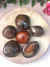 Load image into Gallery viewer, Sardonyx Palm stones
